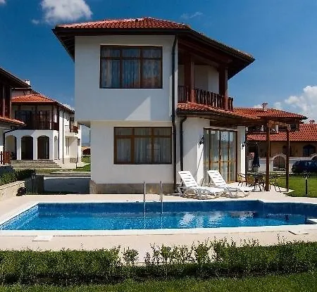 Complex Vineyards 4*